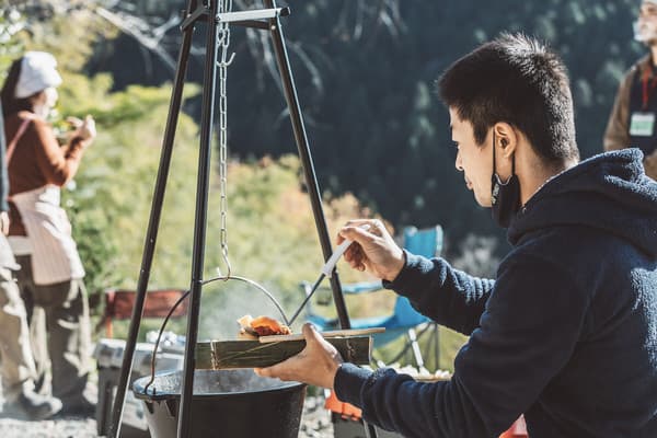 冬季限定！全方位的柚子饗宴！在柚香瀰漫的環境中，從採摘柚子到料理柚子餐，以及製作化妝水～