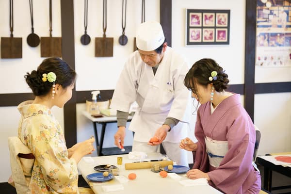 甘春堂東店 京都傳統日式點心手作體驗 附抹茶 - 京都東山