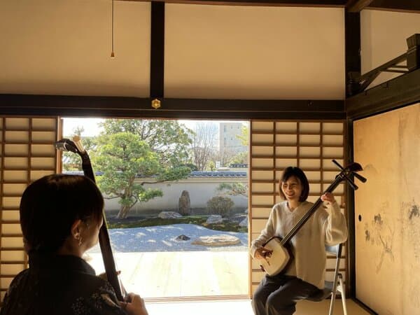 【奈良斑鳩旅遊Waikaru】在達磨寺的傳統和室中體驗彈奏三味線（附翻譯導覽） - 奈良