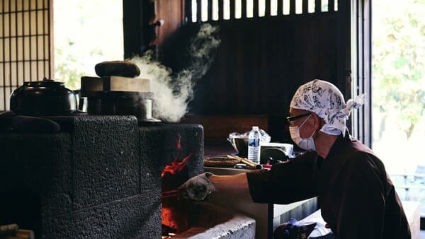 足柄鄉瀨戶屋敷 圍爐裏桌的古代用餐體驗 - 神奈川足柄上