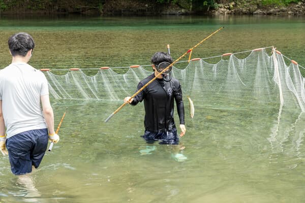 體驗香魚傳統釣魚法「Chongake」＆河邊炭火鹽烤香魚 - 宮崎