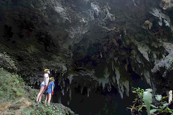 鐘乳石洞探險 - 西表島